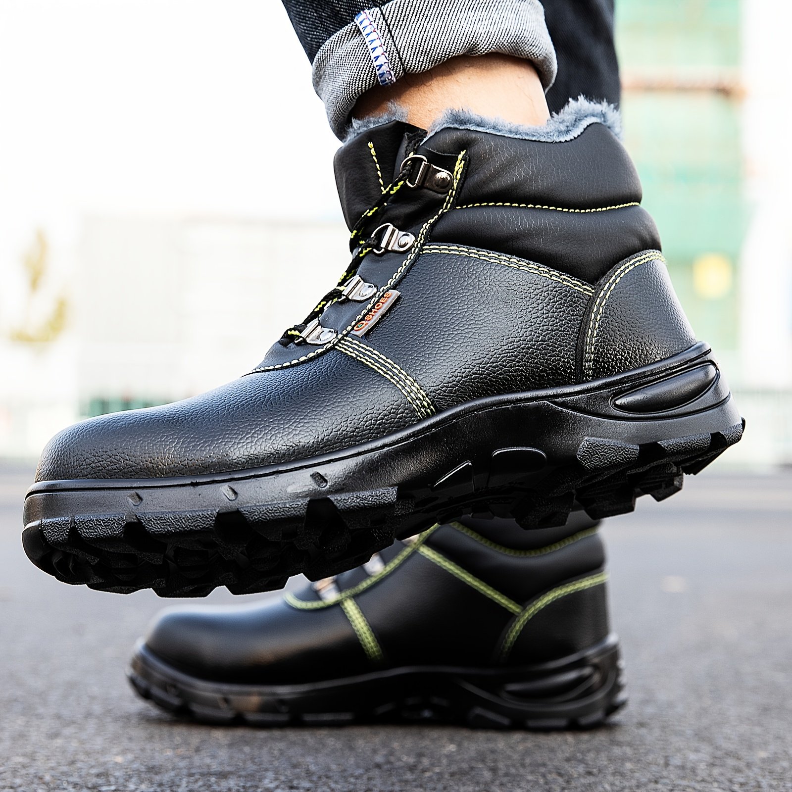 أحذية الشتاء الرجالية السوداء: حصن قدميك ضد قسوة الطقس! - الصورة 11