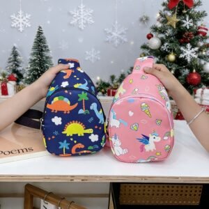 תיק הדינוזאורים האופנתי: המלווה המושלם של ילדכם לכל הרפתקה!