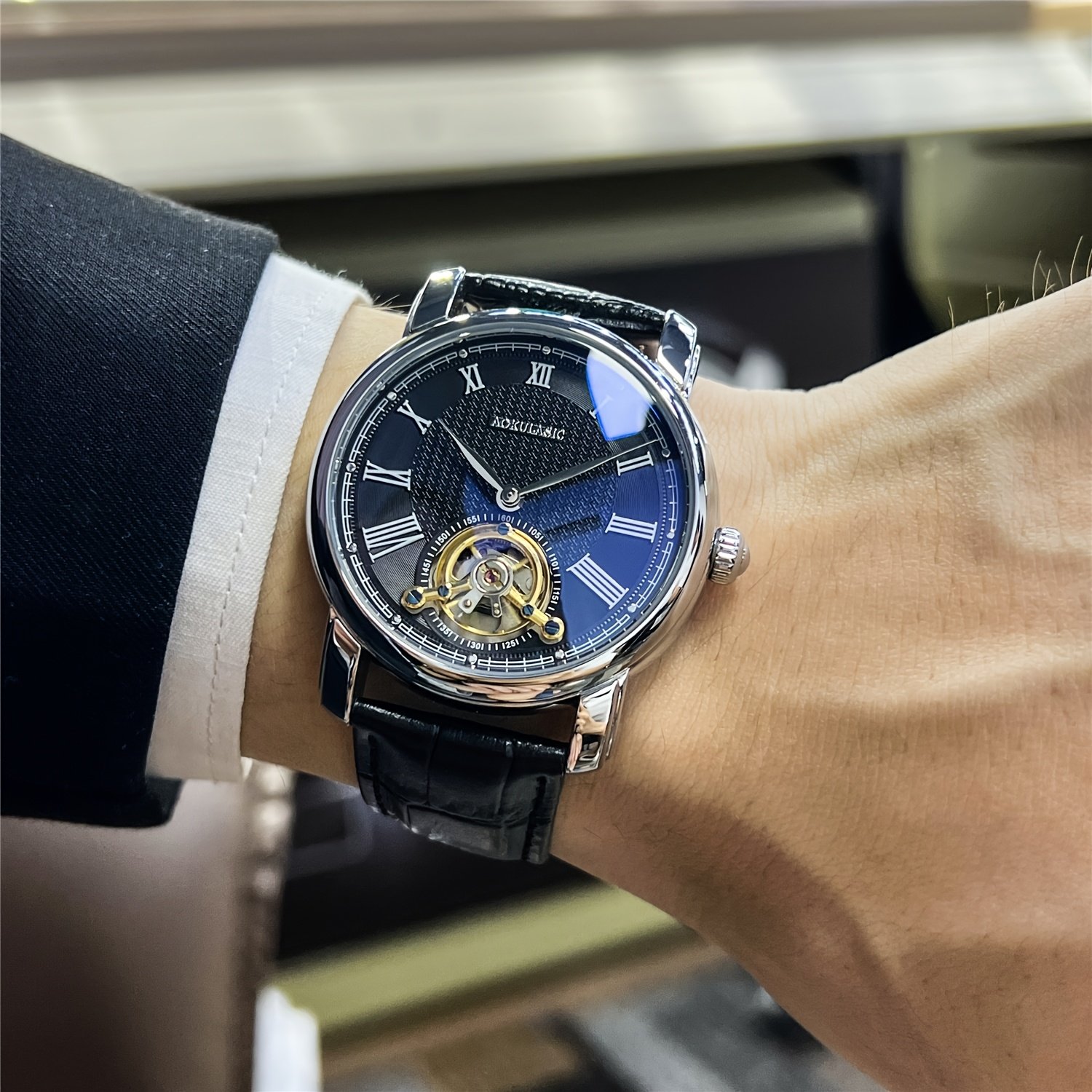 שליטה בזמן: שעון יד מכני שלד לגברים – תמונה 8