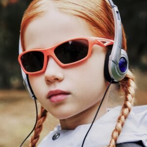 Little Ones' Style: Trendy and Comfortable Cat-Eye Glasses!