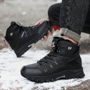 בן לוויתך החורפי האולטימטיבי: מגפי שלג והרפתקאות לגברים, חמים!