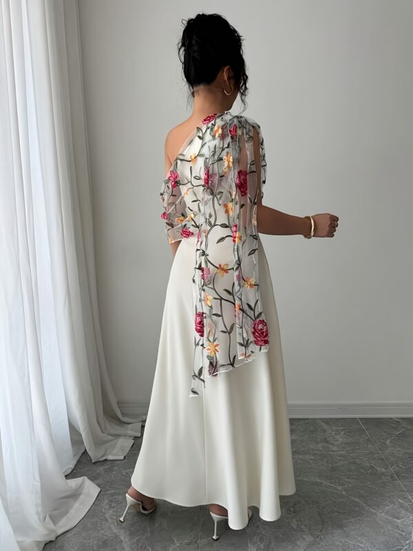 Elegant Off-Shoulder Floral Embroidered Maxi Dress with Sheer Overlay - White & Beige, Perfect for Spring/Summer, Adult Women'S Fashion, Cute Dress - Image 5