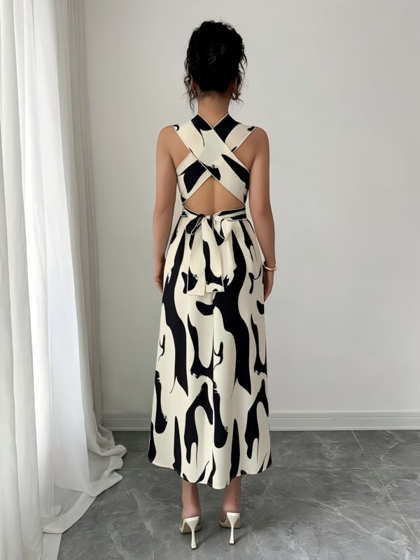 Women's Cross Tie Hollow Bow & Floral Print A-Line Dress - Long Sleeveless Halter Neck, Machine Washable, All-Season Elegant Resort Wear, Halter Neck Dress, Vacation Outfit, Fitted Silhouette - Image 4
