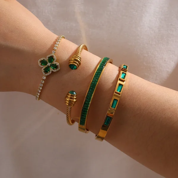 Classical Exquisite Gem Inlaid Bracelet Suits For Fashionable Jewelry For Women To Wear And Match During Summer Travel - Image 2