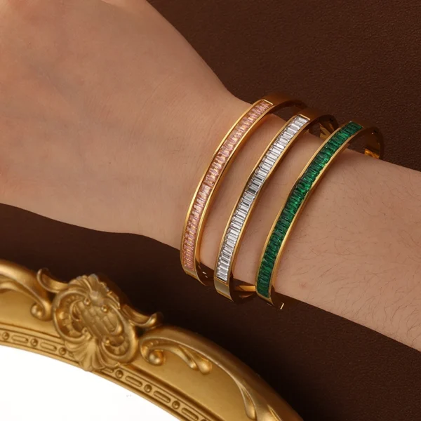Classical Exquisite Gem Inlaid Bracelet Suits For Fashionable Jewelry For Women To Wear And Match During Summer Travel - Image 4