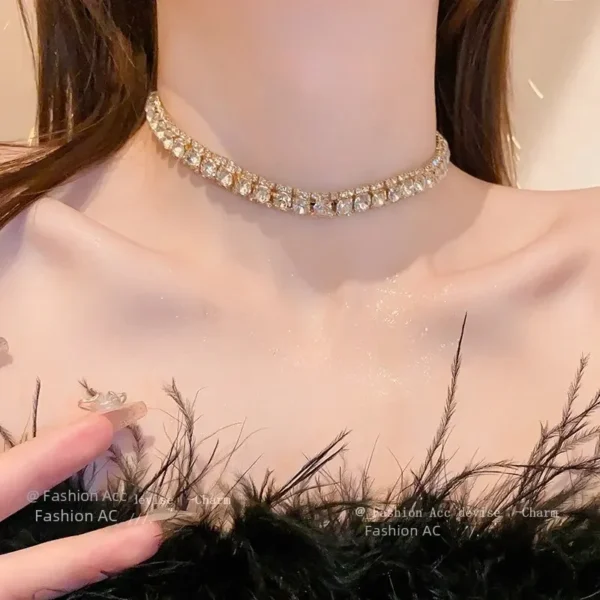 Fashionable Square Earrings Necklace Set Luxury Lightweight Clavicle Chain Personalized High-end Neckwear Women Shapepattern - Image 2