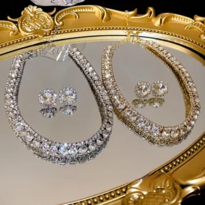 Fashionable Square Earrings Necklace Set Luxury Lightweight Clavicle Chain Personalized High-end Neckwear Women Shapepattern