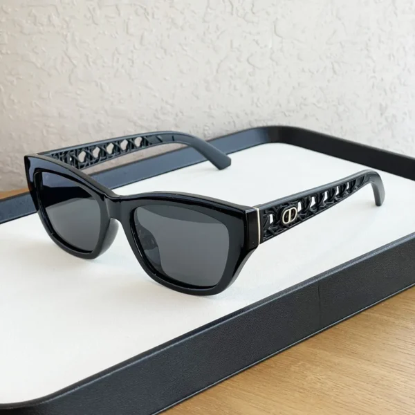 Fashion Designer's New Cat Eye Small FramePolarized Women's Sunglasses, A Must-have Item for Celebrities with Simple Lines UV400 - Image 6