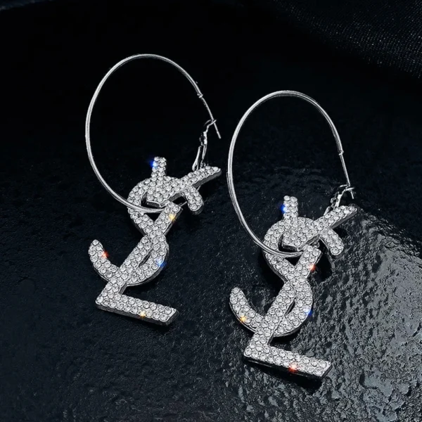 European and American Style, Exaggerated Letters, Light Luxury, and Elegant Earrings, Personalized Long Earrings - Image 2