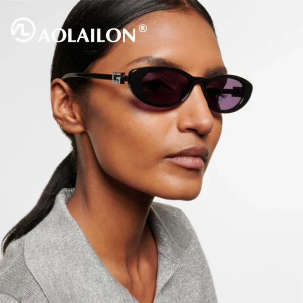 Fashion Designer's New Oval Shaped Small Frame Women's Sunglasses, A Must-have Item for Celebrities, with Simple Lines UV400