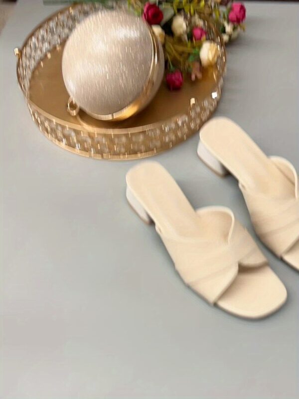Stylish Women's Mid-Heel Slippers - Image 10