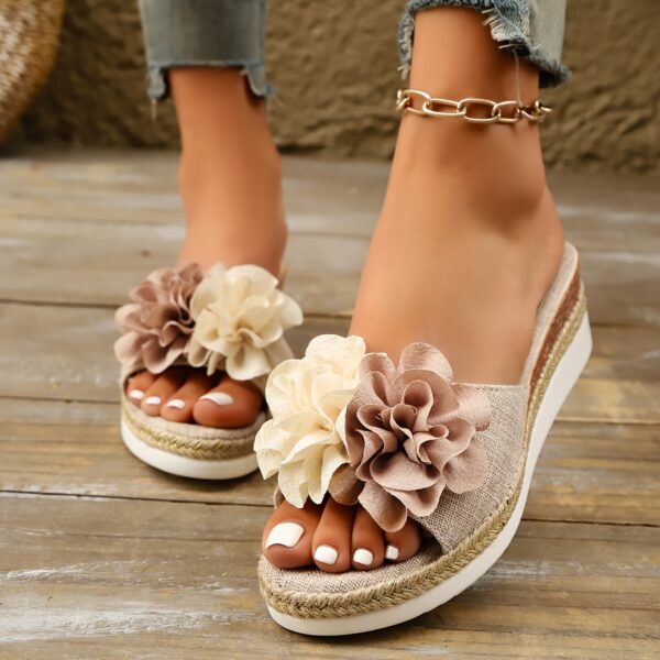 Stylish Women's Summer Casual Slippers, Comfortable Lightweight Beach Shoes, Thick-Soled Solid Color Lazy Shoes for Casual Attire