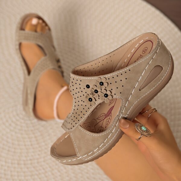 Women's Indoor Slippers with 5-Flower Breathable Design, Lightweight Shoes for All Seasons - Image 7