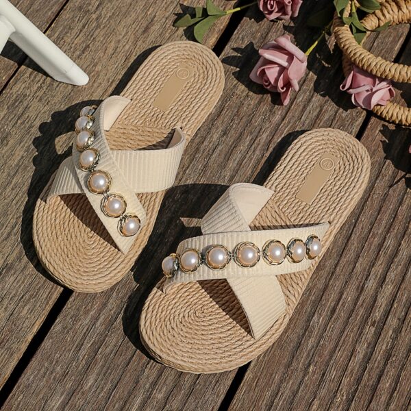 Stylish and comfortable Women's slippers, elegant and easy-to-wear slip-ons suitable for all 55 festive occasions - Image 5