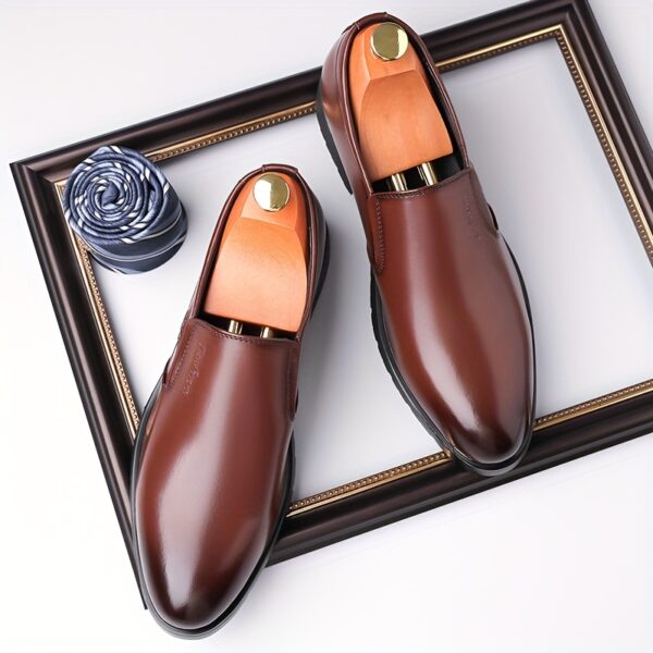 1pc Men'S Brown Slip-On Loafers - Stylish Low Top Dress Shoes with Metallic Logo, Rubber Sole, Insole & Lace-Up Detail, Perfect for Business & Casual Attire, Casual Footwear | Stylish Loafers | Durable Footwear - Image 3