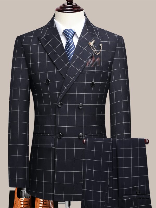 Latest Men's Suit: Checkered Double-Breasted Slim Fit Business Casual Two-Piece Set with Notch Lapel, Striped Design, Four-Button Style, Necklace Decoration for Spring/Autumn/Winter - Image 2