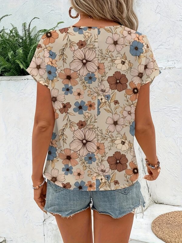 Women'S Elegant Leaf Print Short Sleeve Blouse - Casual Crew Neck, Lightweight Polyester, Perfect for Spring/Summer Outings, Everyday Fashion Top | Trendy Shirting Style | Feminine Aesthetic - Image 5