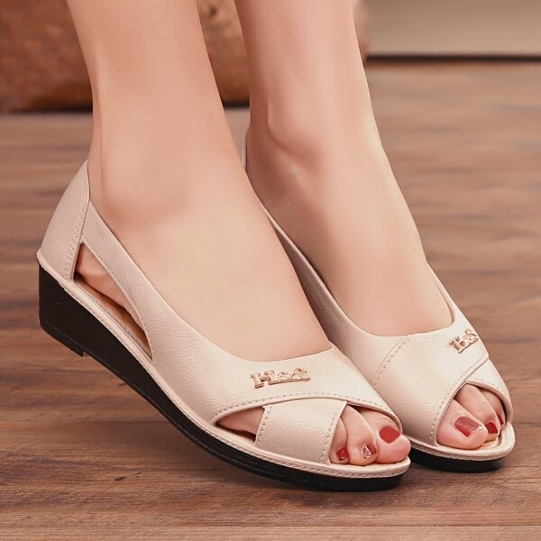 Women's Summer Slide Sandals - Comfortable Flat Heel, Soft Non-Slip Sole, Breathable Cut-Out Design, Peep Toe Style, Casual EVA Upper & PU Cover Inner Lining, Perfect for Casual Attire, Strappy Sandals