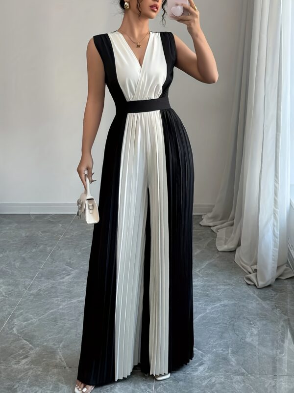 Women'S V-Neck Belted Wide-Leg Pleated Jumpsuit, Perfect for Casual Elegance in Commuting And Vacation Outfits. - Image 2