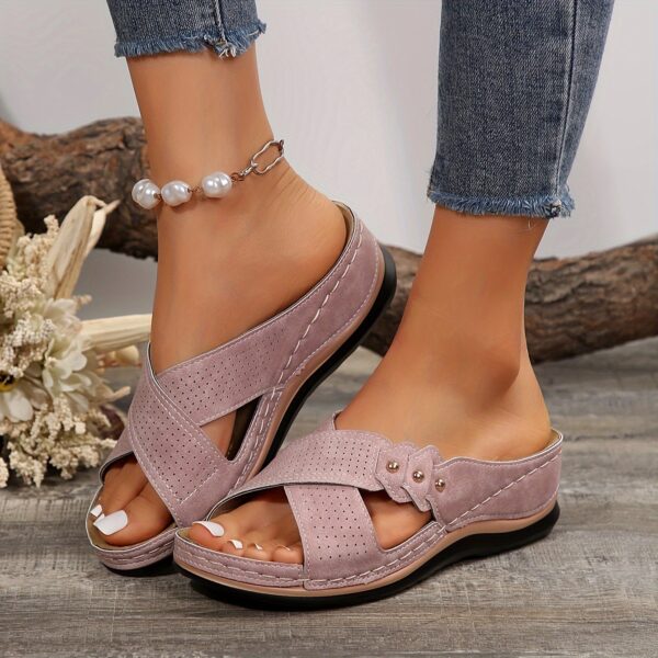 Women's Fashionable and Comfortable Slippers - Image 2