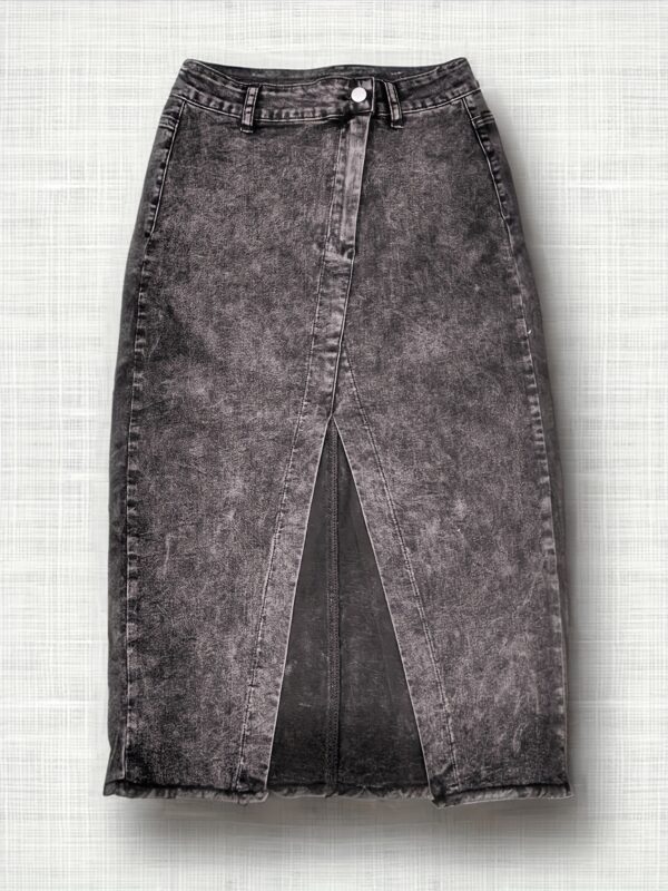 Women's High-Waisted Stretchy Fringe Hem Side Slit Denim Skirt - Mid-Length Sexy & Elegant Solid Grey Skirt for Spring Summer Fall, Machine Washable Casual to Dressy Outfits, High Waisted Skirt, Fall Fashion Wear, Comfortable Fit Denim, Casual Attire, Durable Material, Stylish Ladies - Image 4