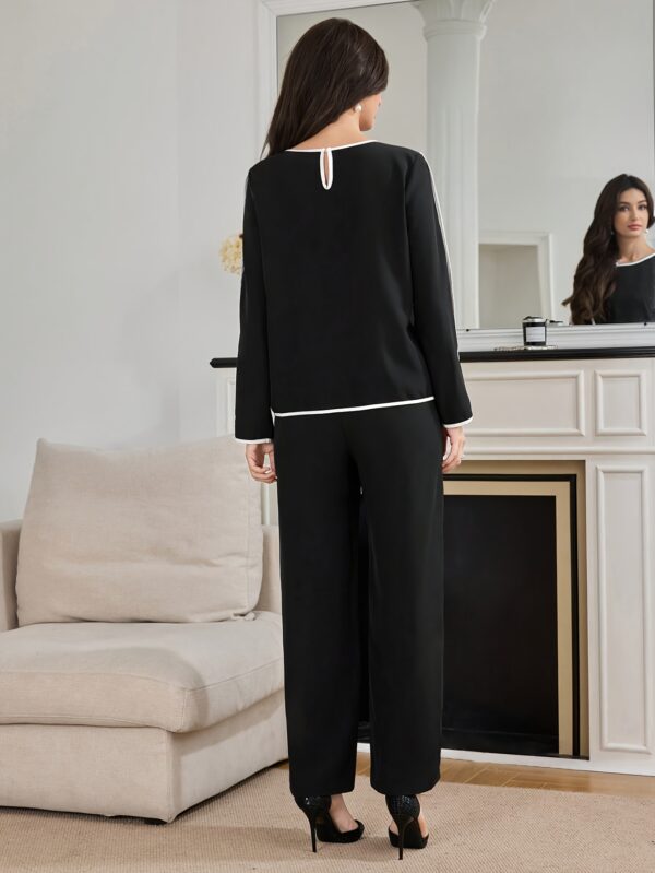 Two-piece Women's set with contrasting floral trim top and pants - Image 3
