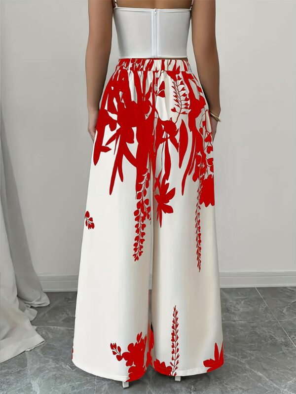 Women's Floral Print Wide-Leg Pants - Elastic Waist 3/4 Length Capri Pants with Pockets, Red & White Botanical Design, Machine Washable for Casual Vacation & Casual Attire, Relaxed Fit Trousers, Pockets Included, Travel Clothing, Stylish Trousers, Breathable Material, Printed Trousers, Adult Clothing - Image 3
