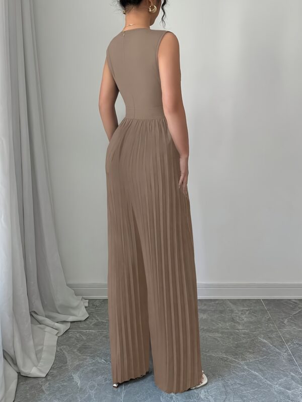Women'S V-Neck Belted Wide-Leg Pleated Jumpsuit, Perfect for Casual Elegance in Commuting And Vacation Outfits. - Image 4