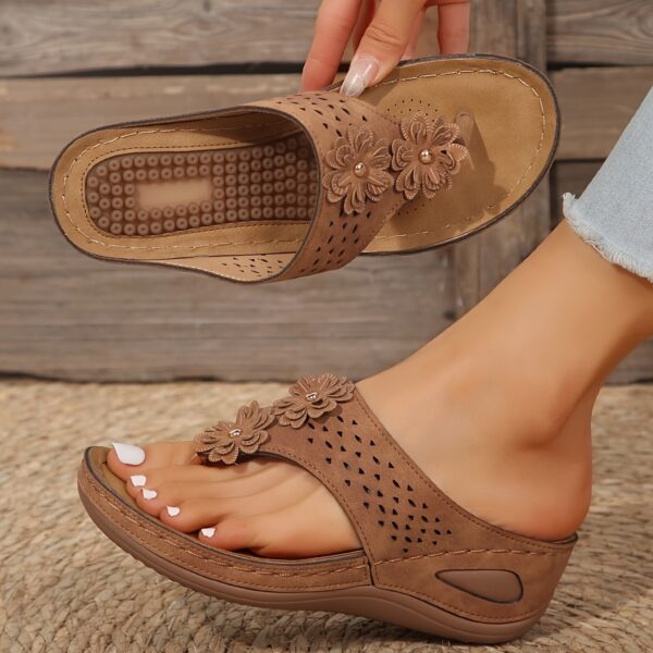 Women's Thick Sole Slippers - Image 4