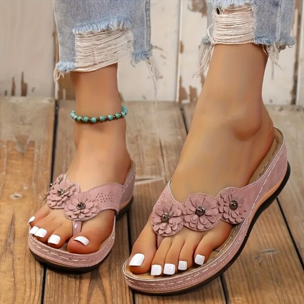Women's Summer Thick-soled Split Flower Slippers White Women with Floral Decoration Sole Hand-sewn Lightweight Comfortable Fashion Sweet Elegant New Style Wedge Heel Thick Soles High Quality Platform Clog Slippers Zhuocai - Image 5
