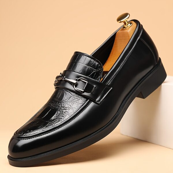 Men'S Stylish New Carved Business Formal Slip-On Loafers, Suitable for Office Parties And Daily Outings.