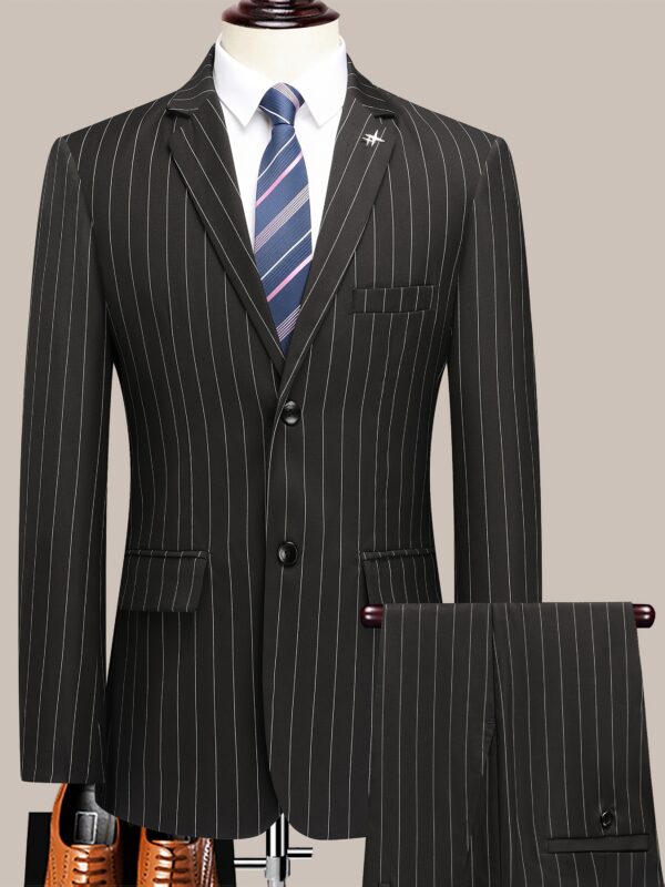 Men'S Striped Suit Set for Business Casual And Formal Events, Featuring a Lightweight Design Suitable for Spring And Autumn. The Two-Piece Suit Is Durable, Wrinkle-Resistant, And Does Not Adhere to Hair, with a Double Button Closure.