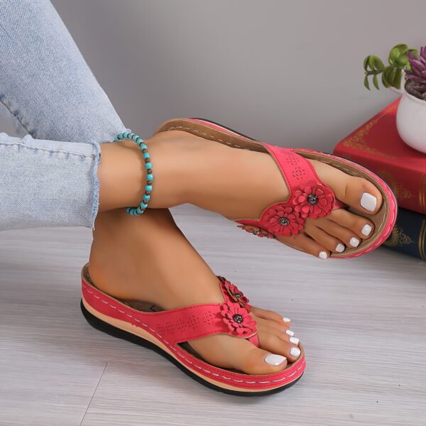 Women's Summer Thick-soled Split Flower Slippers White Women with Floral Decoration Sole Hand-sewn Lightweight Comfortable Fashion Sweet Elegant New Style Wedge Heel Thick Soles High Quality Platform Clog Slippers Zhuocai - Image 3
