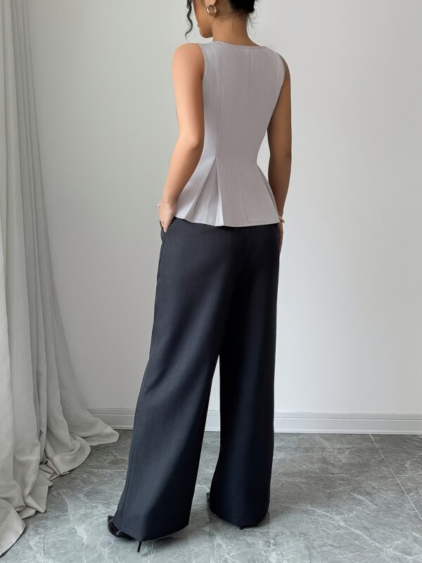 2pcs set: Women's solid color sleeveless crop top with button detailing, paired with contrasting pants for a slim and fitted look - Image 3