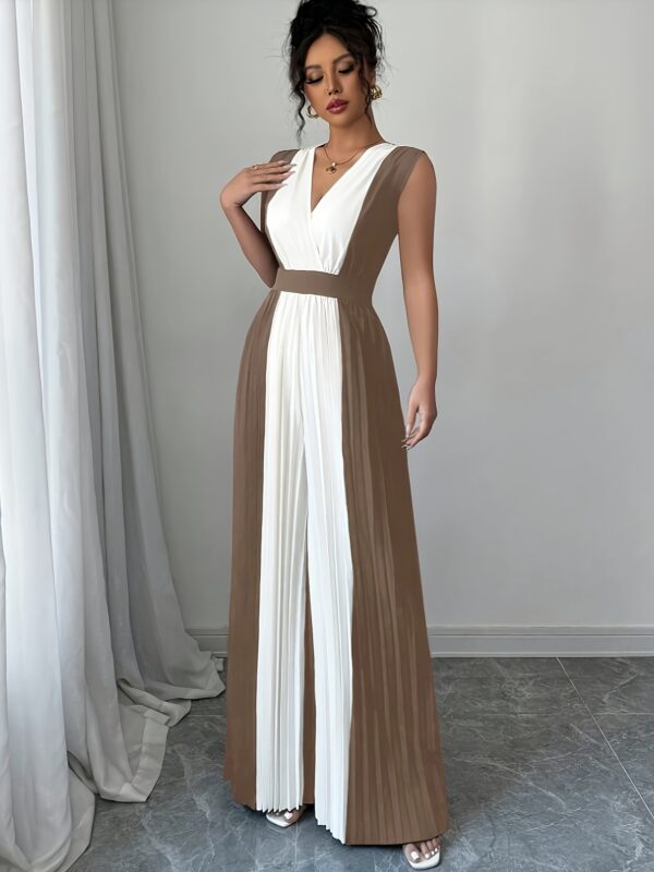 Elegant Two-Tone Pleated Jumpsuit - Sleeveless V-Neck, Long Length, Perfect for Night Outs & Casual Attire, Versatile Fashion | Stylish Jumpsuit | Elegant Jumpsuit - Image 7