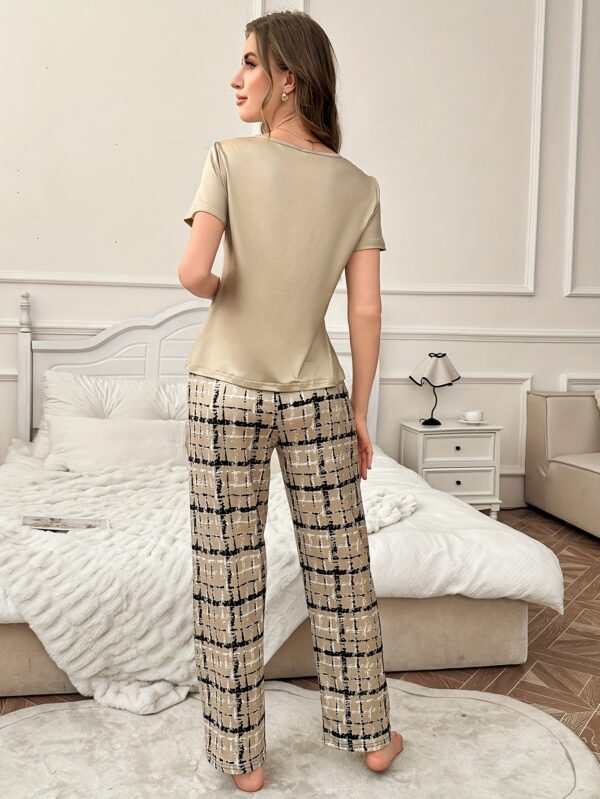Women'S Casual Bow Print Round Neck Short Sleeve Pajama and Plaid Long Pants Pajama Set - Image 2