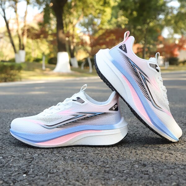 New Women's Running Shoes with Breathable Mesh and Popcorn Ultra Light Carbon Board, Fashionable and Versatile Sports Shoes