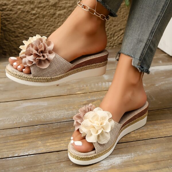 Stylish Women's Summer Casual Slippers, Comfortable Lightweight Beach Shoes, Thick-Soled Solid Color Lazy Shoes for Casual Attire - Image 7
