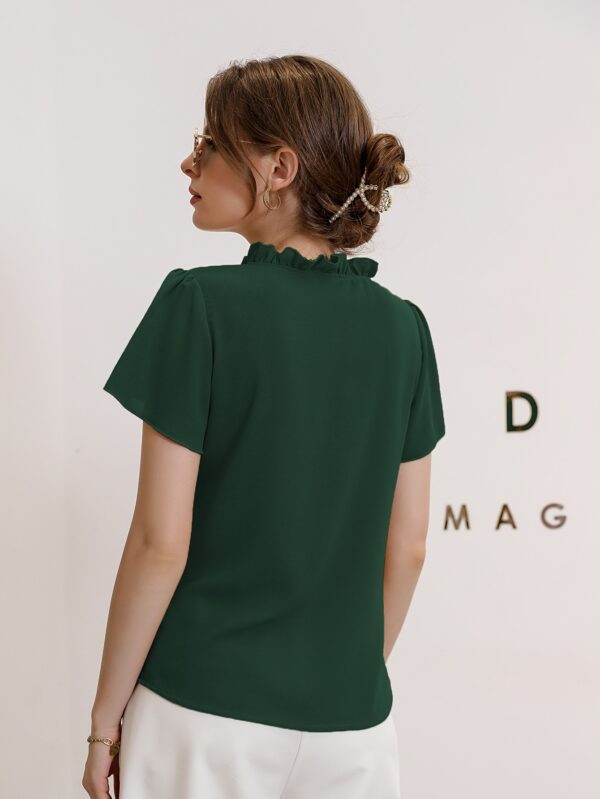 Shirt with Puff Sleeves And a Tie at The Neck - Image 7