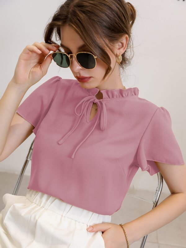 Shirt with Puff Sleeves And a Tie at The Neck - Image 4