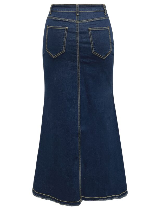 Elegant Style Mermaid Skirt with Decorative Button Lines, a Trendy Piece. - Image 2