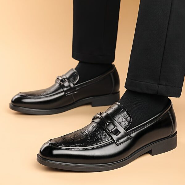 Men'S Stylish New Carved Business Formal Slip-On Loafers, Suitable for Office Parties And Daily Outings. - Image 9