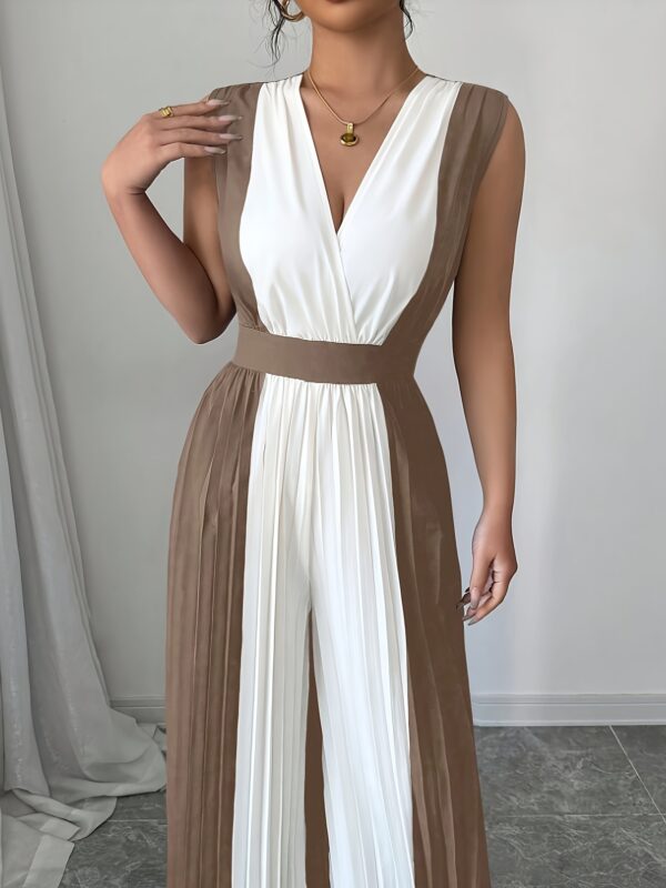 Elegant Two-Tone Pleated Jumpsuit - Sleeveless V-Neck, Long Length, Perfect for Night Outs & Casual Attire, Versatile Fashion | Stylish Jumpsuit | Elegant Jumpsuit - Image 8