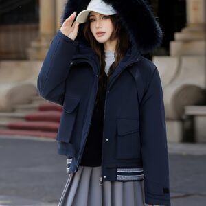 معطف الشتاء النسائي الفاخر: دافئ، أنيق، ومتعدد الاستخدامات بتفاصيل فرو صناعي