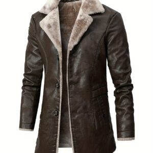 جاكيت الرجل الأنيق: فخامة الدفء والتميز.