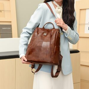 حقيبة الظهر النسائية العصرية باللون الأبيض - أناقة وراحة لكل يوم