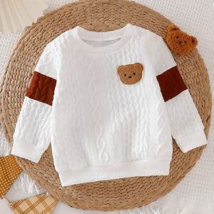 سويتشيرت الدب اللطيف: دفء ومرح لأميرك الصغير!