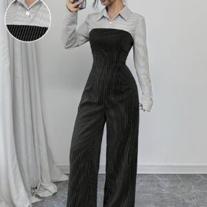 طقم بليزر وبنطلون نسائي أنيق: أناقة مخططة باللونين الأبيض والرمادي بقصة ضيقة مثالية للعمل والمناسبات الرسمية