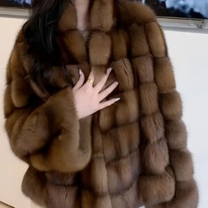 معطف نسائي شتوي فاخر من الفرو الصناعي الناعم - أناقة ورقي لموسم البرد