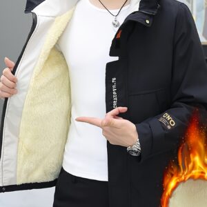 درع الشتاء الأنيق للرجال: دفء، حماية، وتميز!